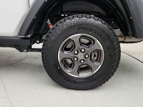 Used 2021 Jeep Gladiator Rubicon image 9