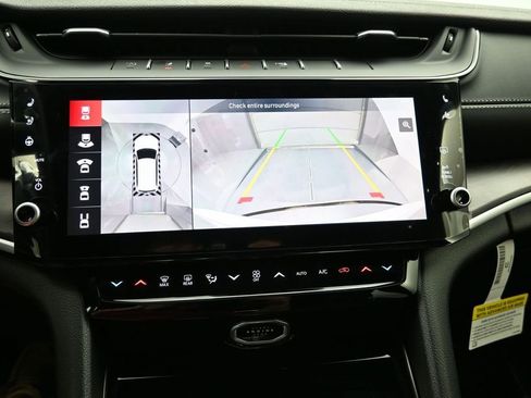 New 2026 Jeep Grand Cherokee Limited AWD/4WD image 17