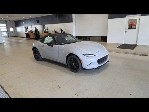 New 2025 MAZDA MX-5 Miata Club image 28