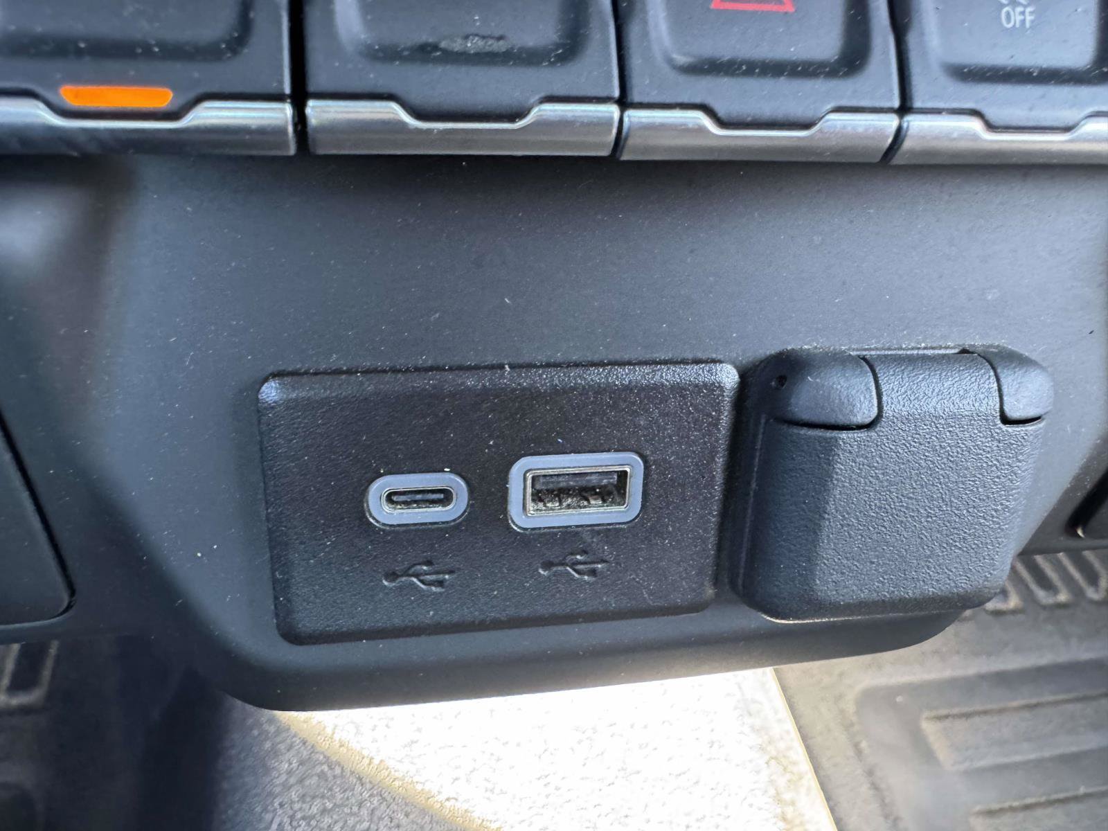 Used 2025 Chevrolet Silverado 1500 W/T RWD image 39