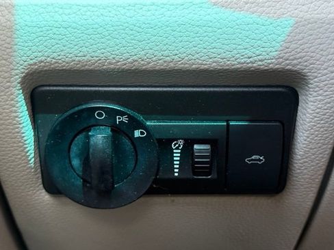 Used 2006 Ford Fusion SE FWD image 24