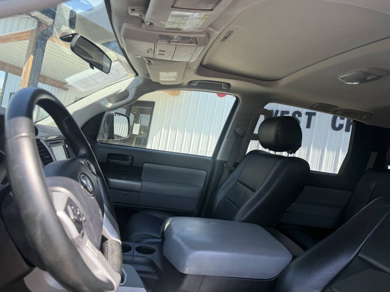 Used 2017 Toyota Sequoia SR5 RWD image 20