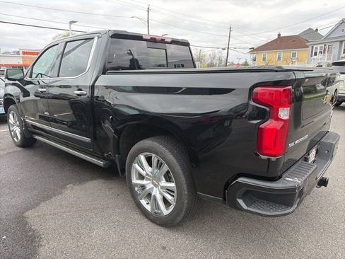 Used 2022 Chevrolet Silverado 1500 High Country w/ Technology Package AWD/4WD image 7