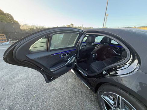 Used 2024 Mercedes-Benz S 580 4MATIC Sedan image 17