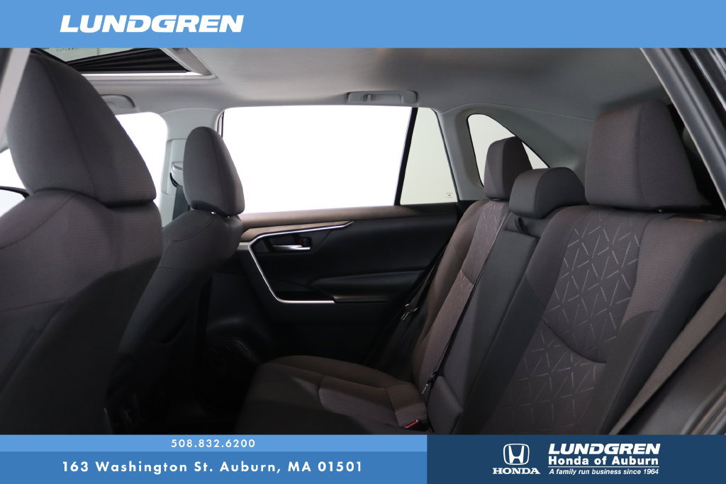 Used 2019 Toyota RAV4 XLE AWD/4WD image 13