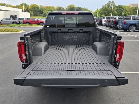 New 2026 GMC Sierra 1500 Denali w/ Denali Carbonpro Edition image 30