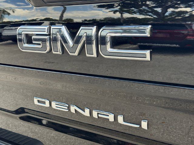 Used 2024 GMC Sierra 1500 Denali Ultimate AWD/4WD image 9