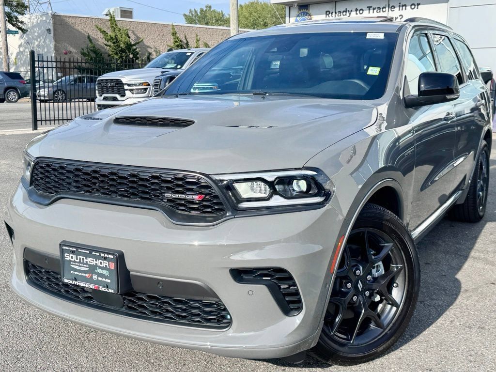 Used 2026 Dodge Durango GT AWD/4WD image 3