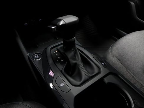 Used 2025 Kia K4 EX image 31