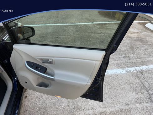 Used 2012 Toyota Prius Four image 38