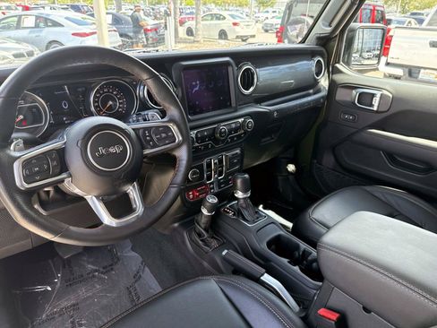 Used 2023 Jeep Wrangler Unlimited Rubicon 392 w/ Xtreme Recon 35" Tire Package AWD/4WD image 17
