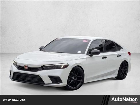 Used 2024 Honda Civic Sport image 1