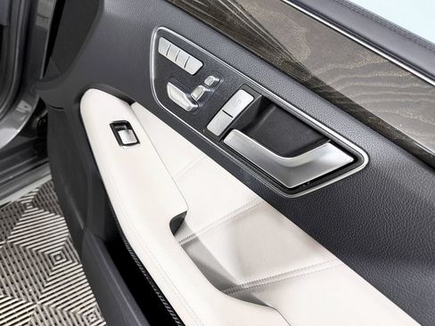 Used 2014 Mercedes-Benz E 63 AMG S-Model image 52