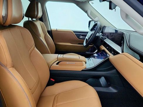 Used 2025 INFINITI QX80 Sensory image 26