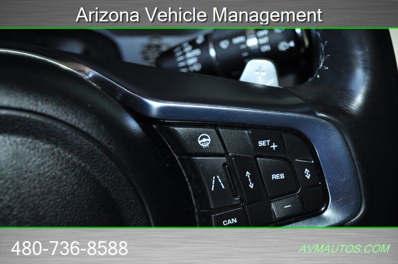 Used 2020 Jaguar F-PACE S AWD/4WD image 36