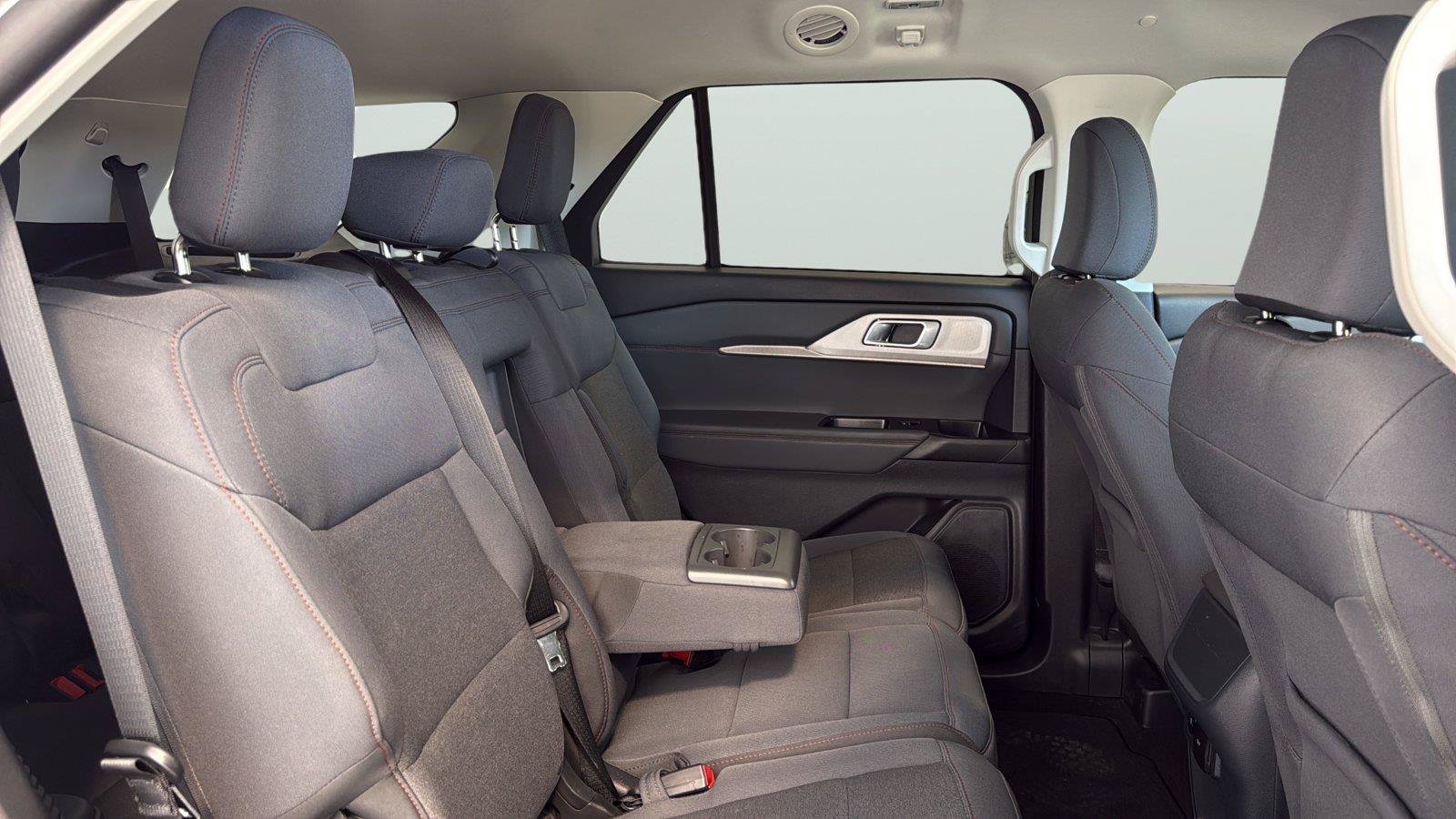 Certified 2025 Ford Explorer Active RWD image 15