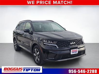 Used 2023 Kia Sorento S w/ Panoramic Sunroof Package