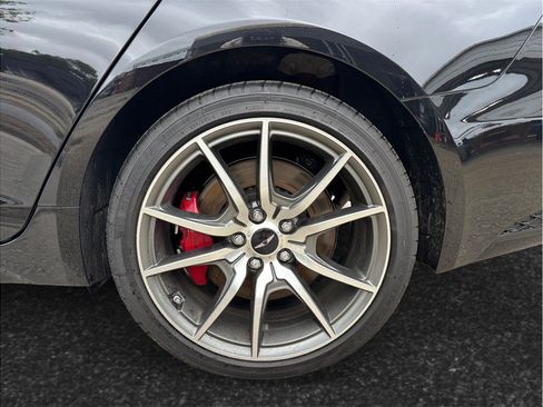 Used 2025 Genesis G70 2.5T AWD/4WD image 15
