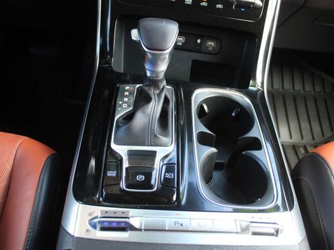 Used 2024 Kia Carnival SX FWD image 47