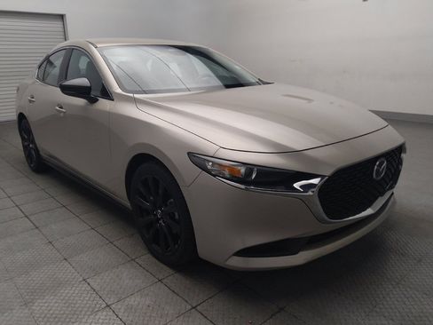Used 2025 MAZDA MAZDA3 s FWD image 13