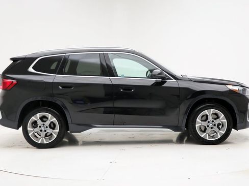 Used 2025 BMW X1 xDrive28i AWD/4WD image 3