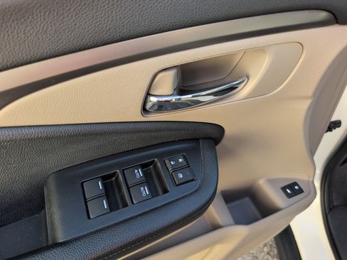 Used 2018 Honda Pilot EX-L image 11