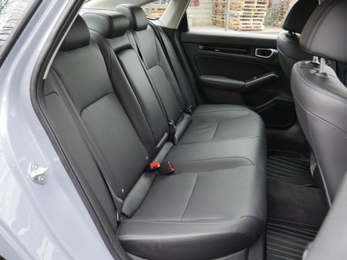 Used 2023 Honda Civic Touring image 24