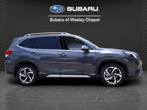 Used 2023 Subaru Forester Touring AWD/4WD image 8