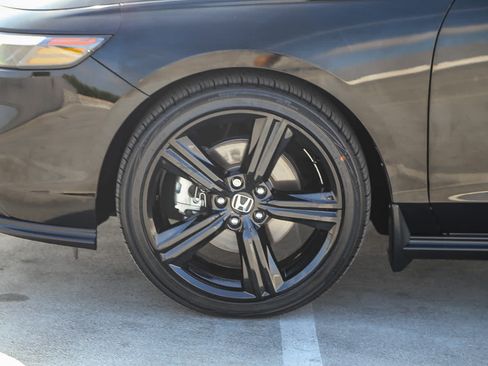 Used 2024 Honda Accord Sport image 10