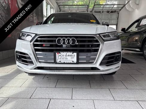 Used 2020 Audi SQ5 Prestige w/ Prestige Package AWD/4WD image 2