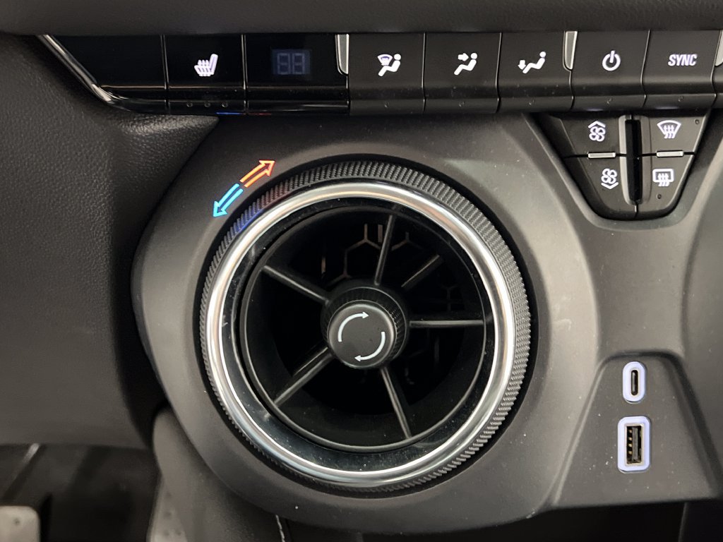 Used 2025 Chevrolet Blazer LT FWD image 54
