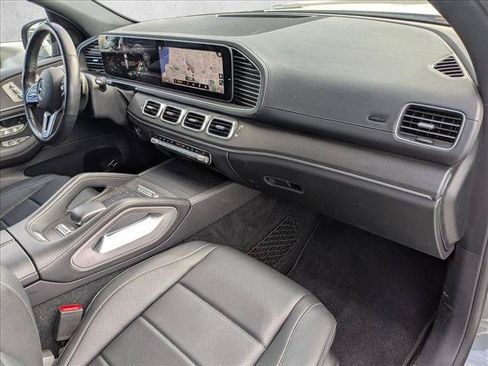 Used 2021 Mercedes-Benz GLS 450 4MATIC image 18