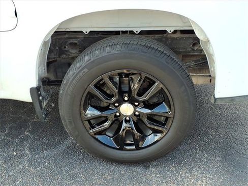 Used 2020 Chevrolet Silverado 1500 LT w/ Texas Edition image 18