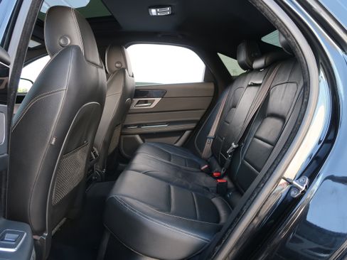 Used 2016 Jaguar XF R-Sport RWD image 44