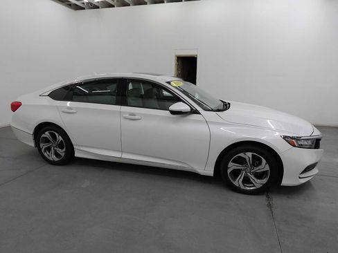 Certified 2019 Honda Accord EX-L image 4
