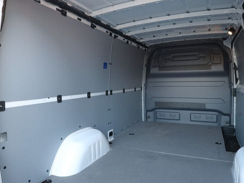 Used 2025 Mercedes-Benz Sprinter 2500 image 22