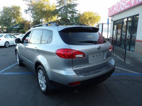 Used 2011 Subaru Tribeca Limited w/ PWR Moonroof Pkg AWD/4WD image 4
