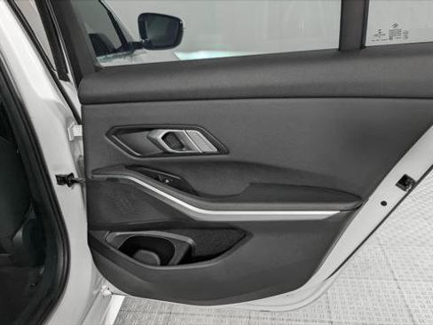 Used 2020 BMW 330i Sedan RWD image 19