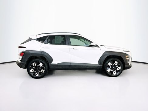 Used 2025 Hyundai Kona SEL image 10