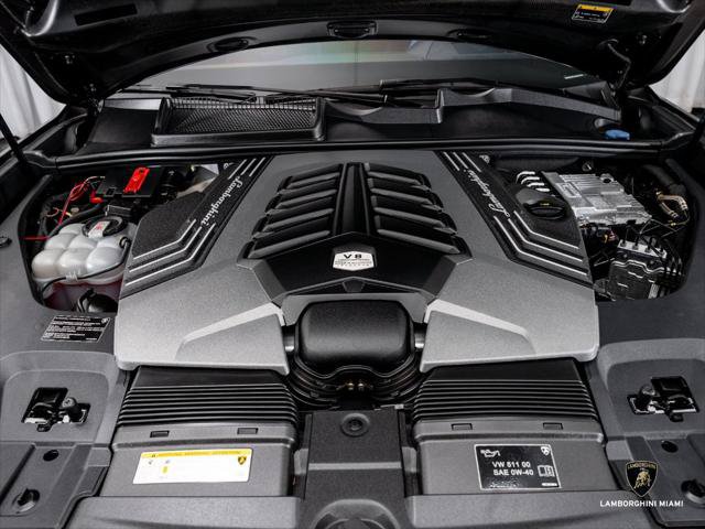 Used 2024 Lamborghini Urus S AWD/4WD image 11