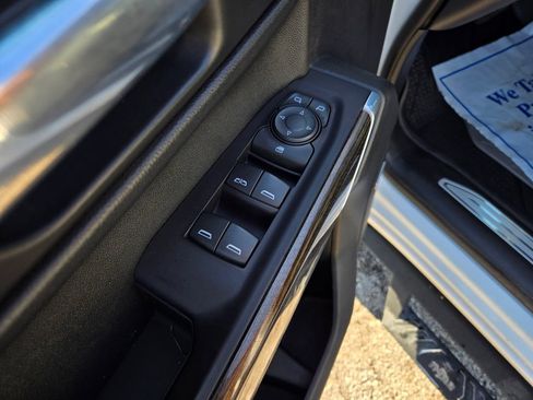Used 2019 Chevrolet Silverado 1500 LT Trail Boss AWD/4WD image 15