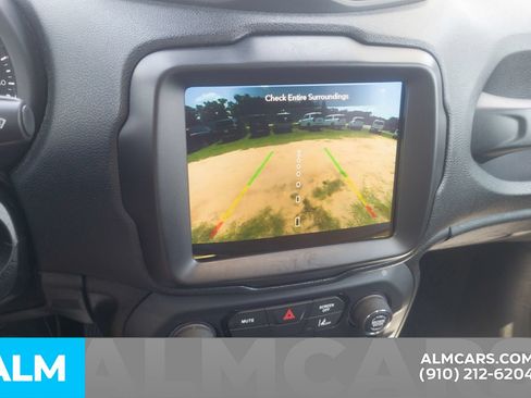 Used 2022 Jeep Renegade Altitude w/ Sun/Sound Group AWD/4WD image 23