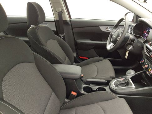 Used 2024 Kia Forte LXS image 21