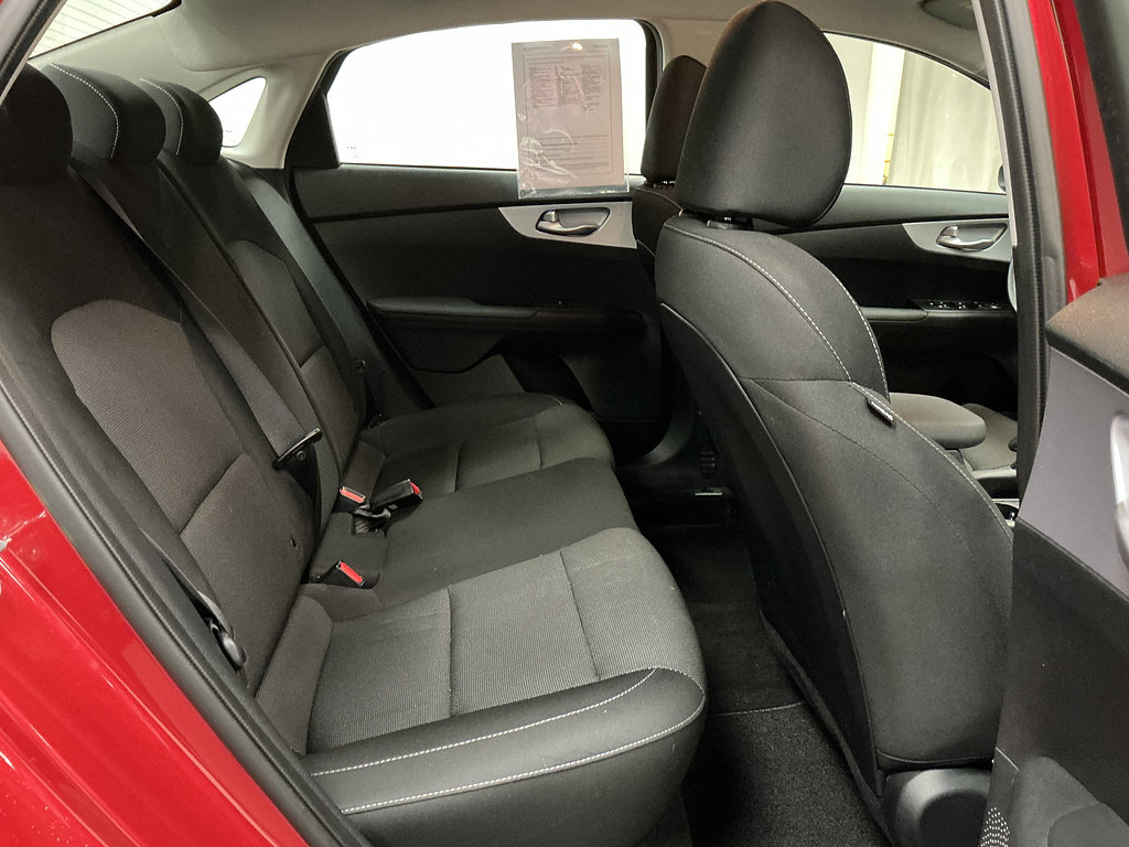Used 2024 Kia Forte LXS w/ LXS Technology Package FWD image 23