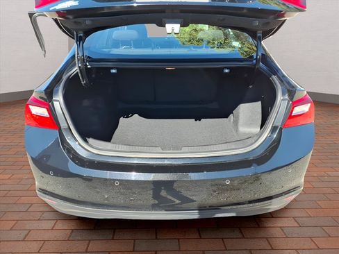 Used 2024 Chevrolet Malibu LT FWD image 30