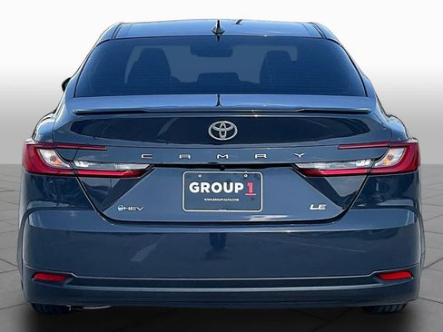 Used 2025 Toyota Camry LE w/ Convenience Package FWD image 5