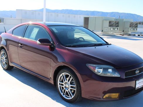 Used 2006 Scion tC image 2