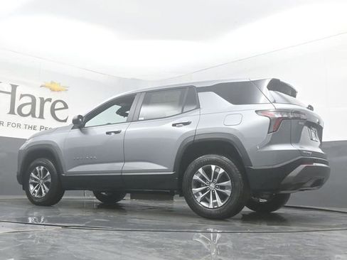 New 2026 Chevrolet Equinox LT w/ Convenience Package II FWD image 33