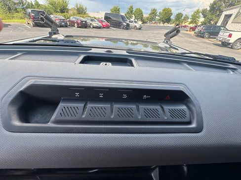 Used 2023 Ford Bronco Outer Banks AWD/4WD image 12