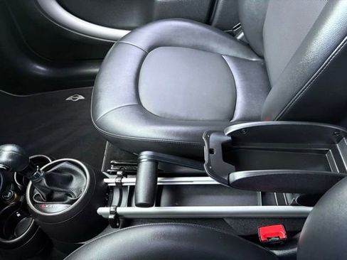 Used 2012 MINI Cooper Countryman FWD image 19